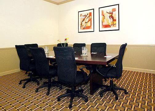 Hotel Four Points By Sheraton 3*