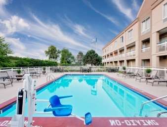 Hotel Baymont By Wyndham East Kalamazoo