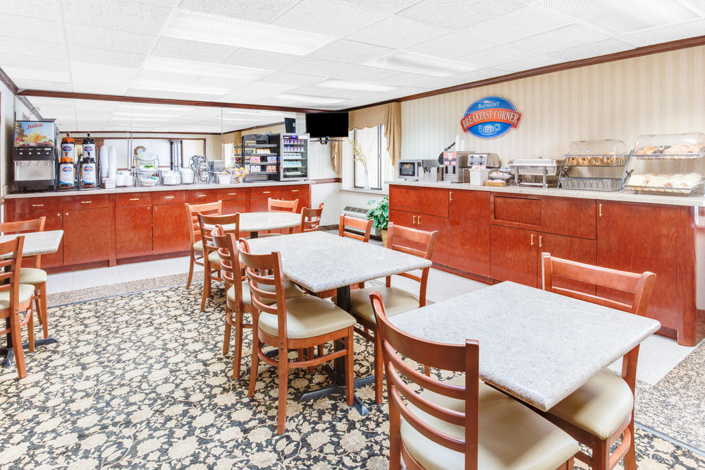 Hotel Baymont By Wyndham East Kalamazoo