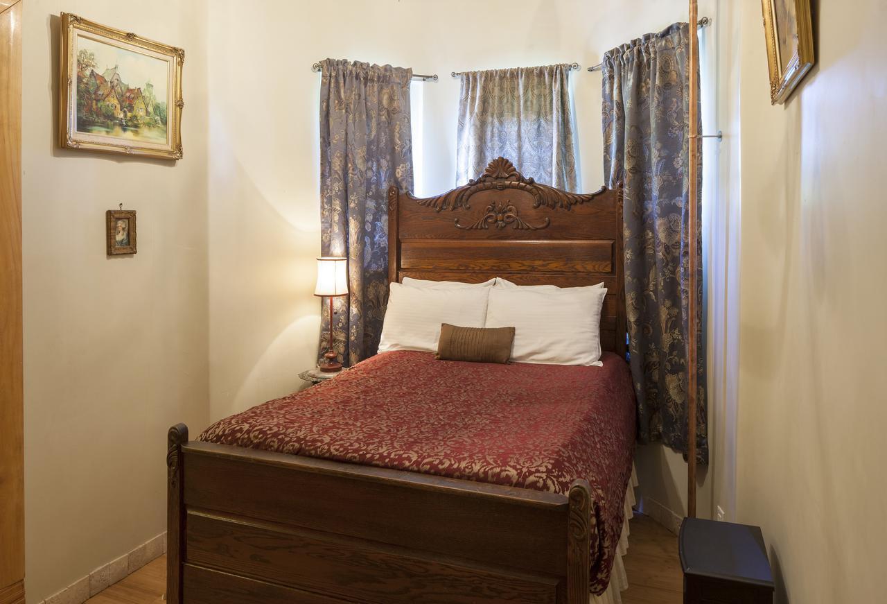 Henderson Castle Kalamazoo