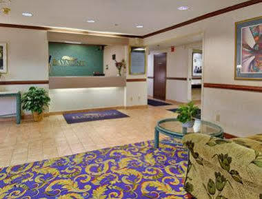 Baymont By Wyndham West Hotel