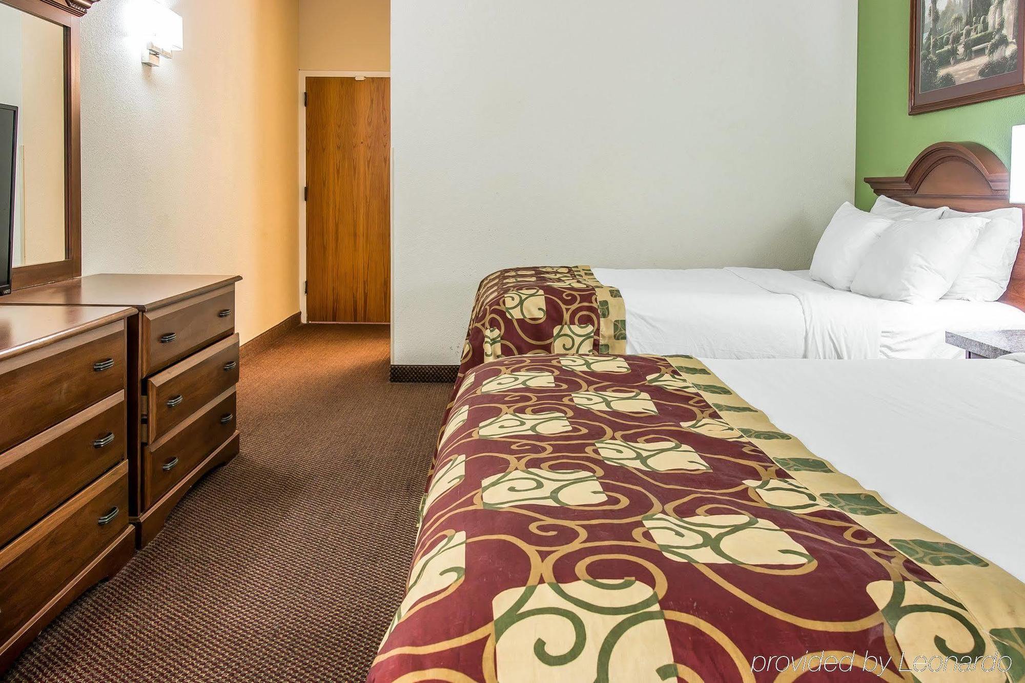 Clarion Inn