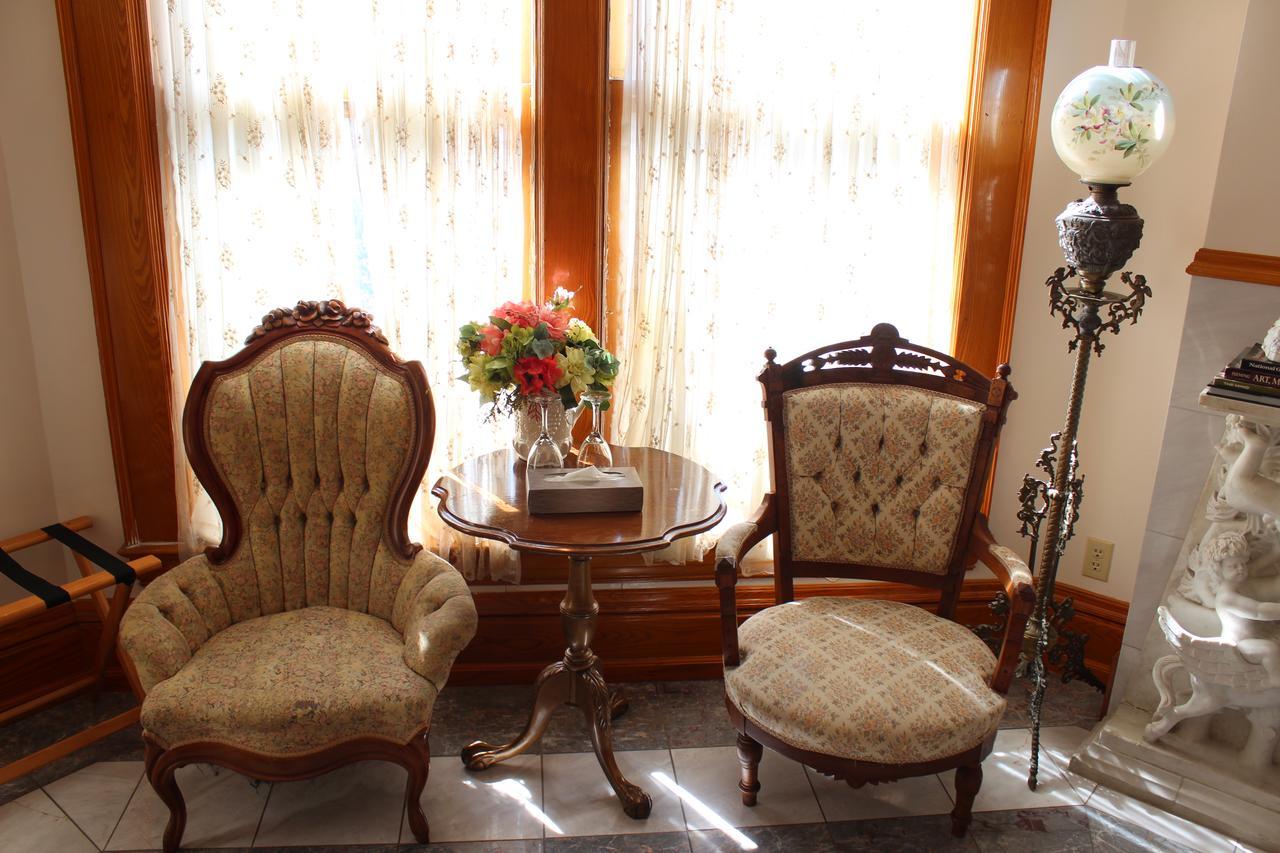 Bed & Breakfast Henderson Castle