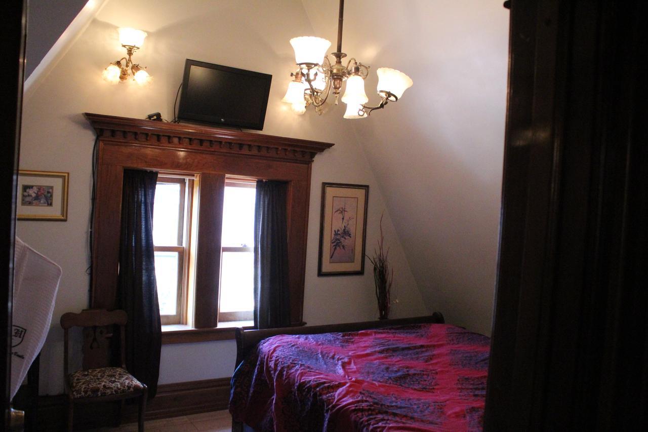 Bed & Breakfast Henderson Castle Kalamazoo