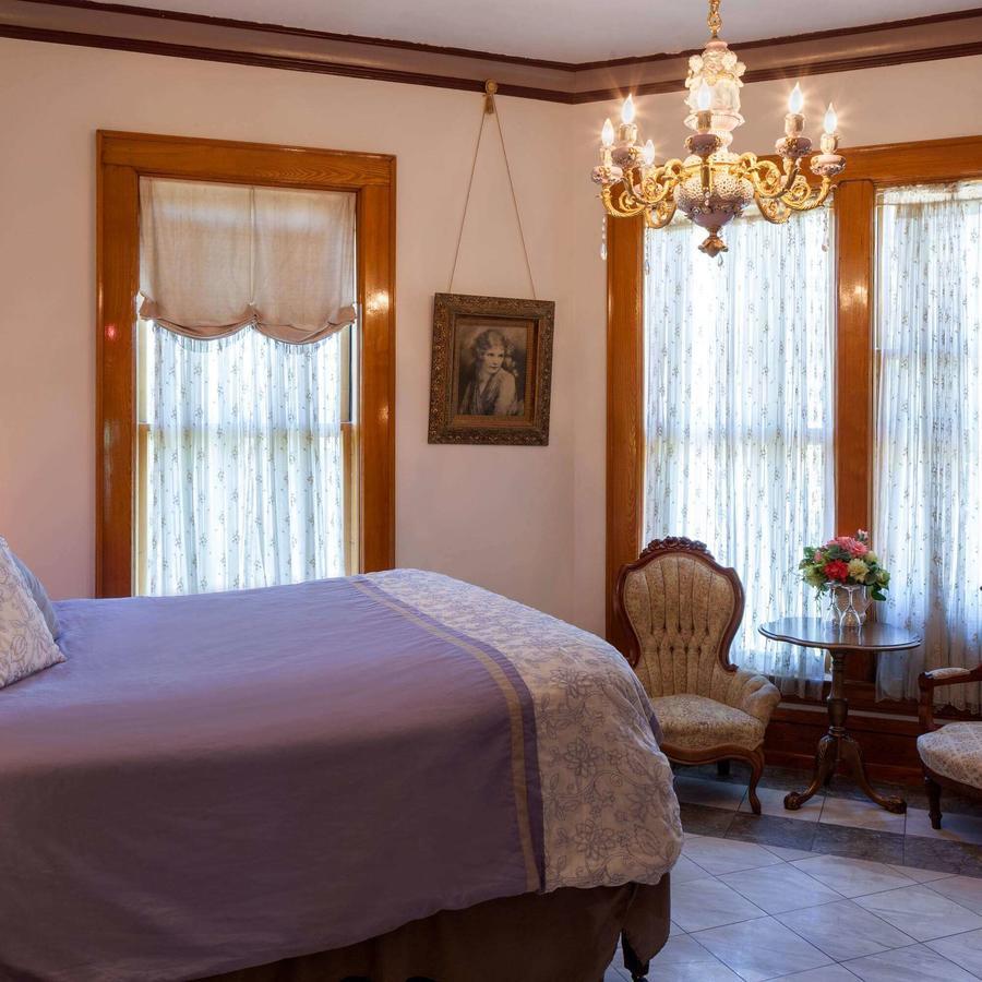 Bed & Breakfast Henderson Castle 3*