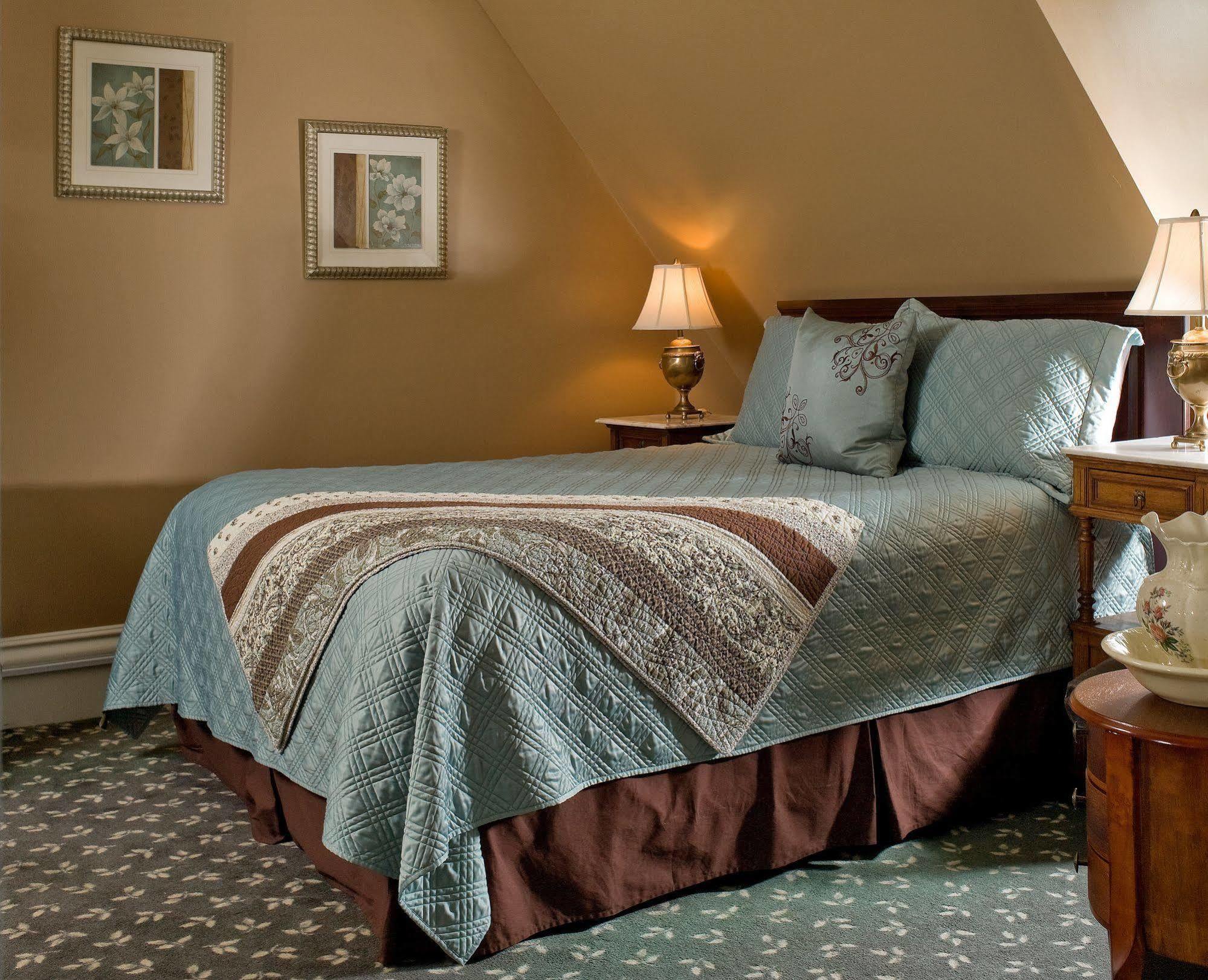 House 5* Kalamazoo