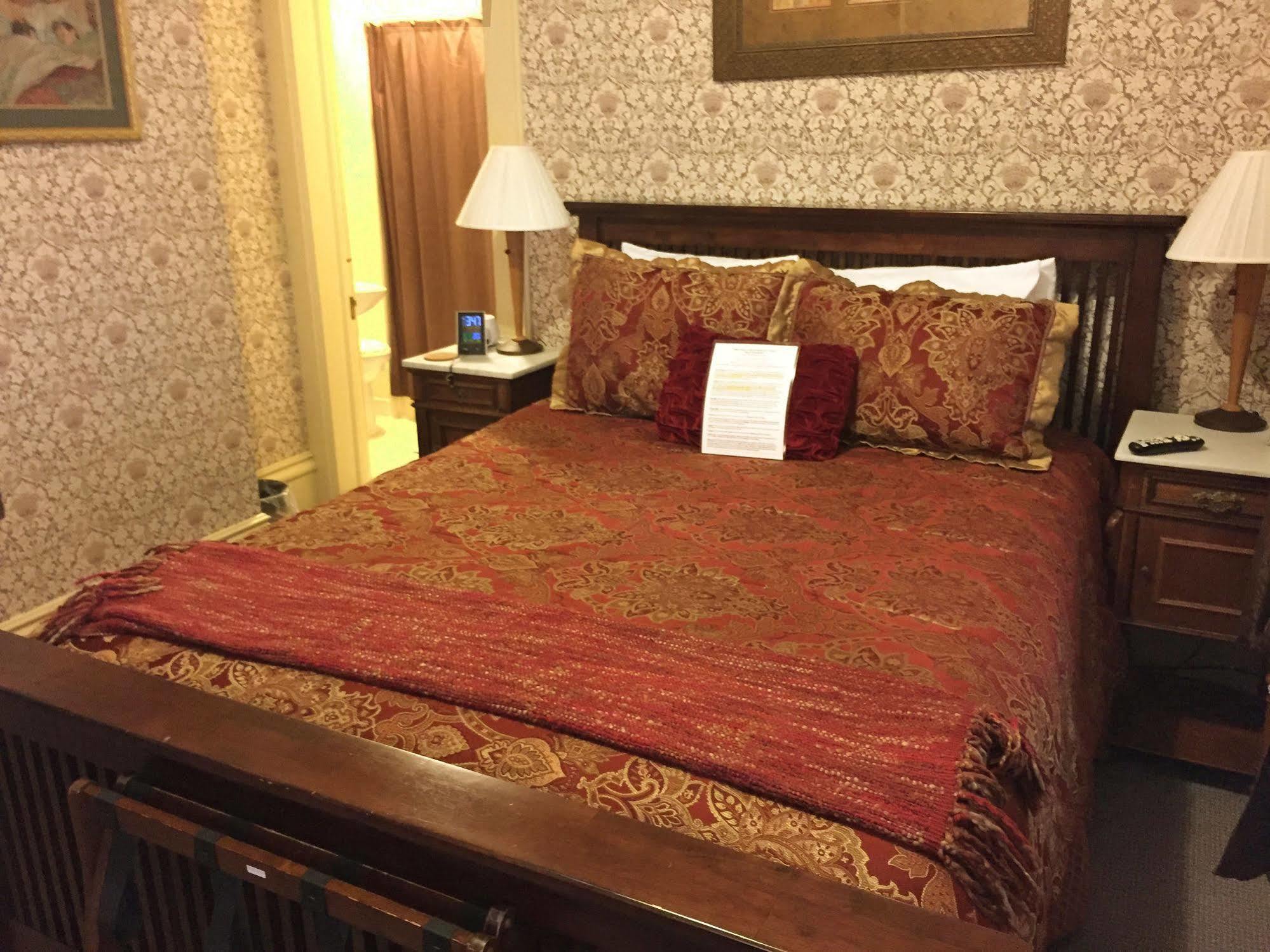 House Bed & Breakfast 5*
