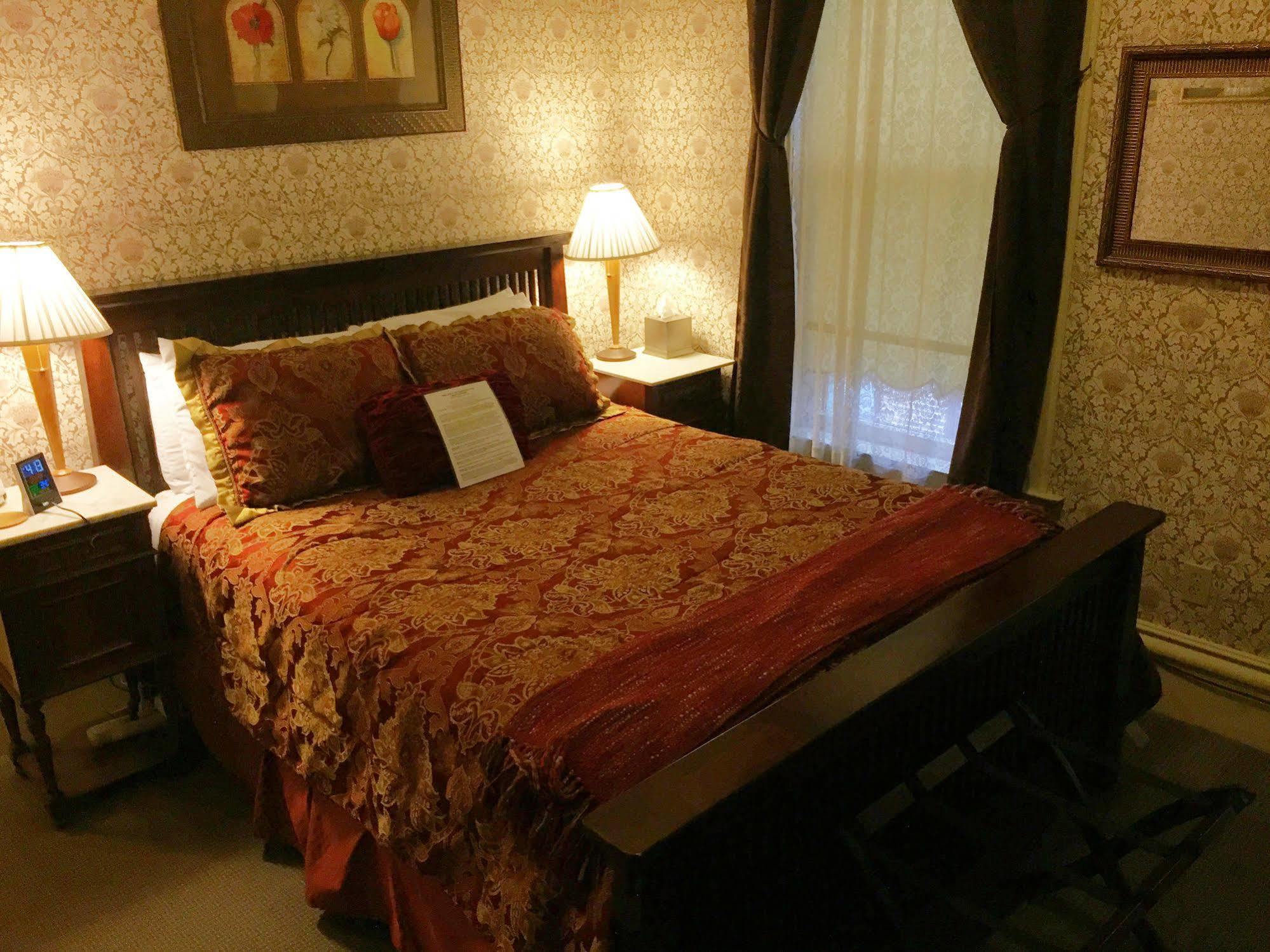 House Bed & Breakfast Kalamazoo