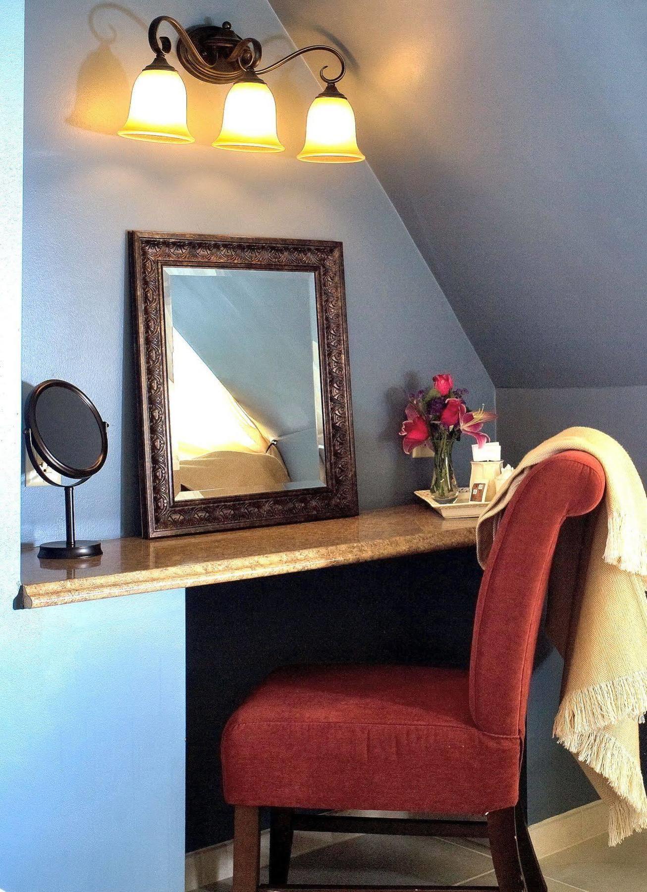 Bed & Breakfast House