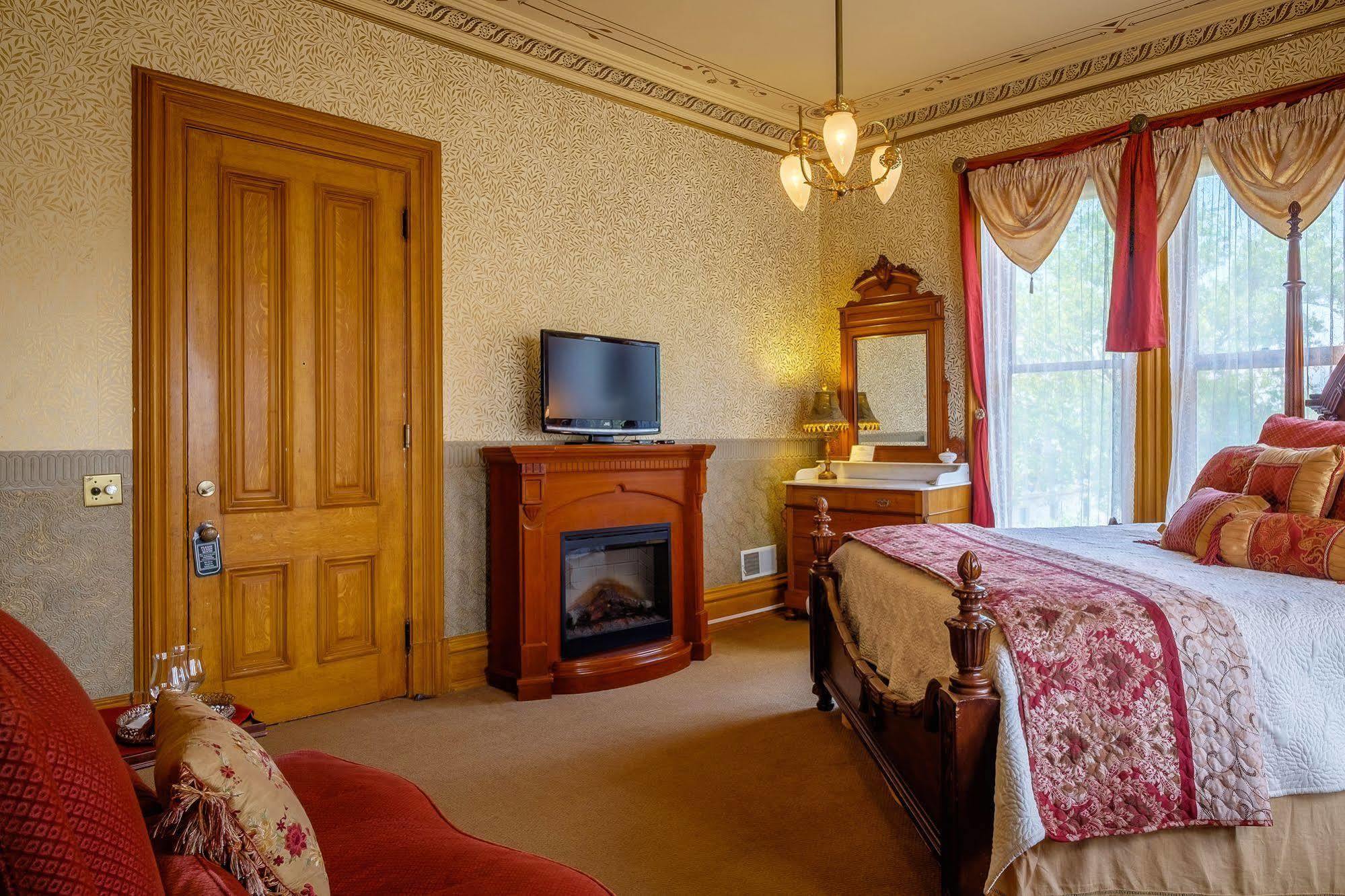 Bed & Breakfast House 5*