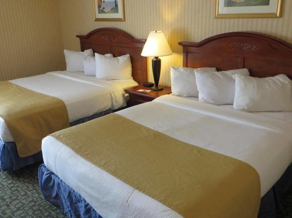 Baymont By Wyndham West 3*