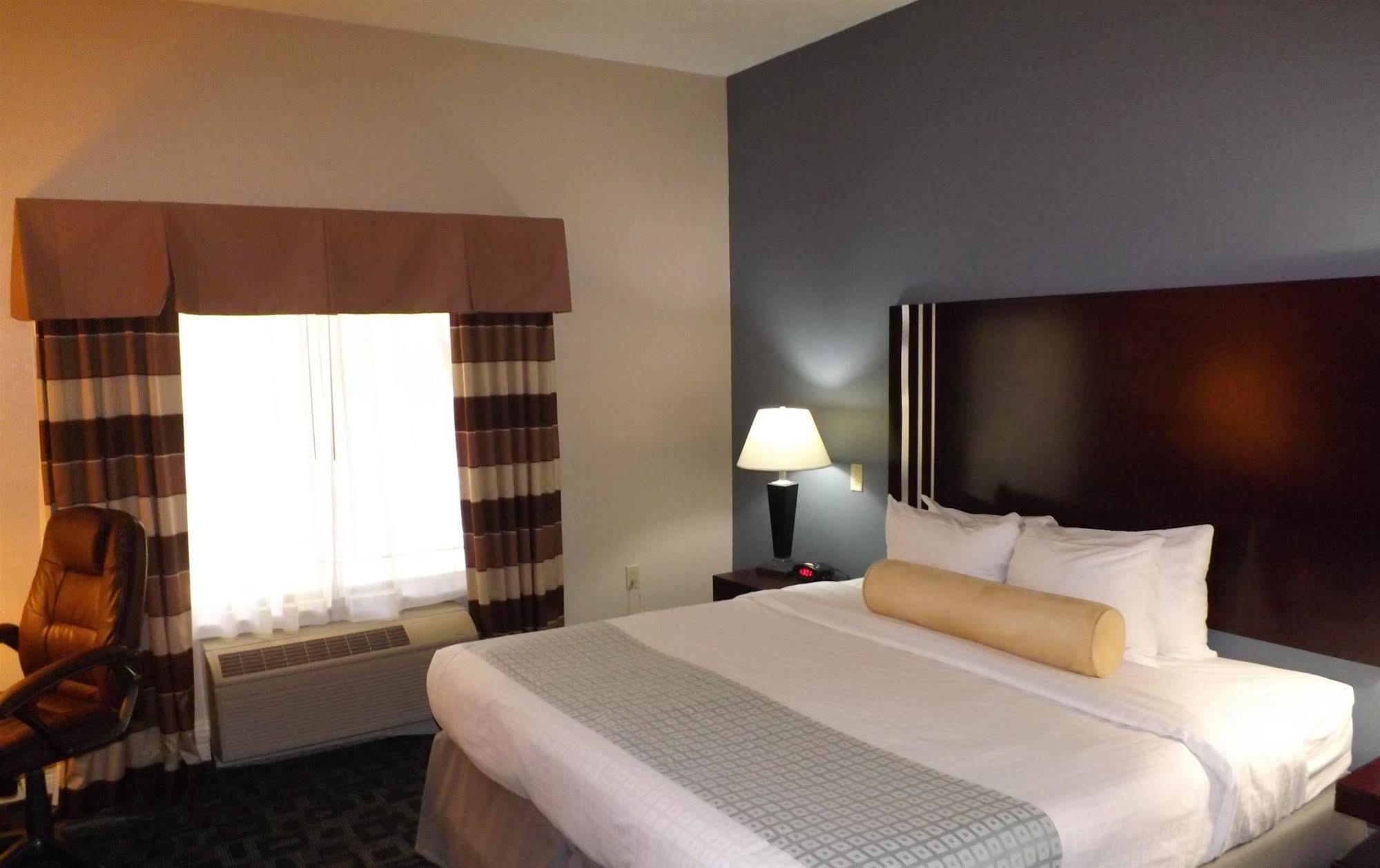 Western Hotel 3*