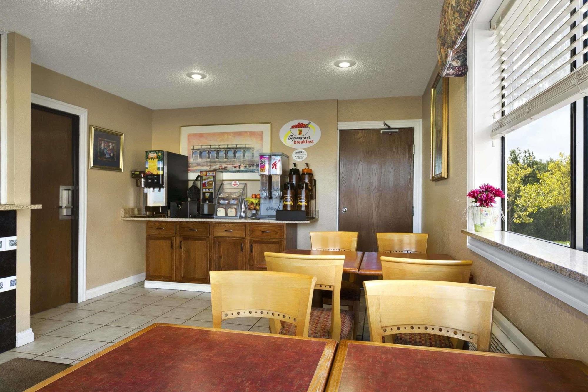 Super 8 By Wyndham 2* Kalamazoo