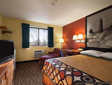 Super 8 By Wyndham Kalamazoo