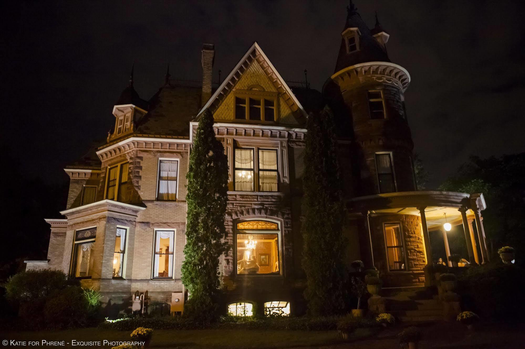 Bed & Breakfast Henderson Castle 3*