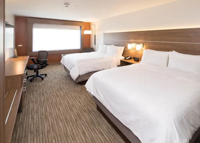 Holiday Inn Express & Suites Kalamazoo West