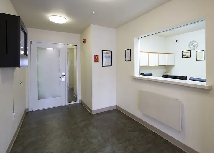 Extended Stay America Select Suites - Kalamazoo - West