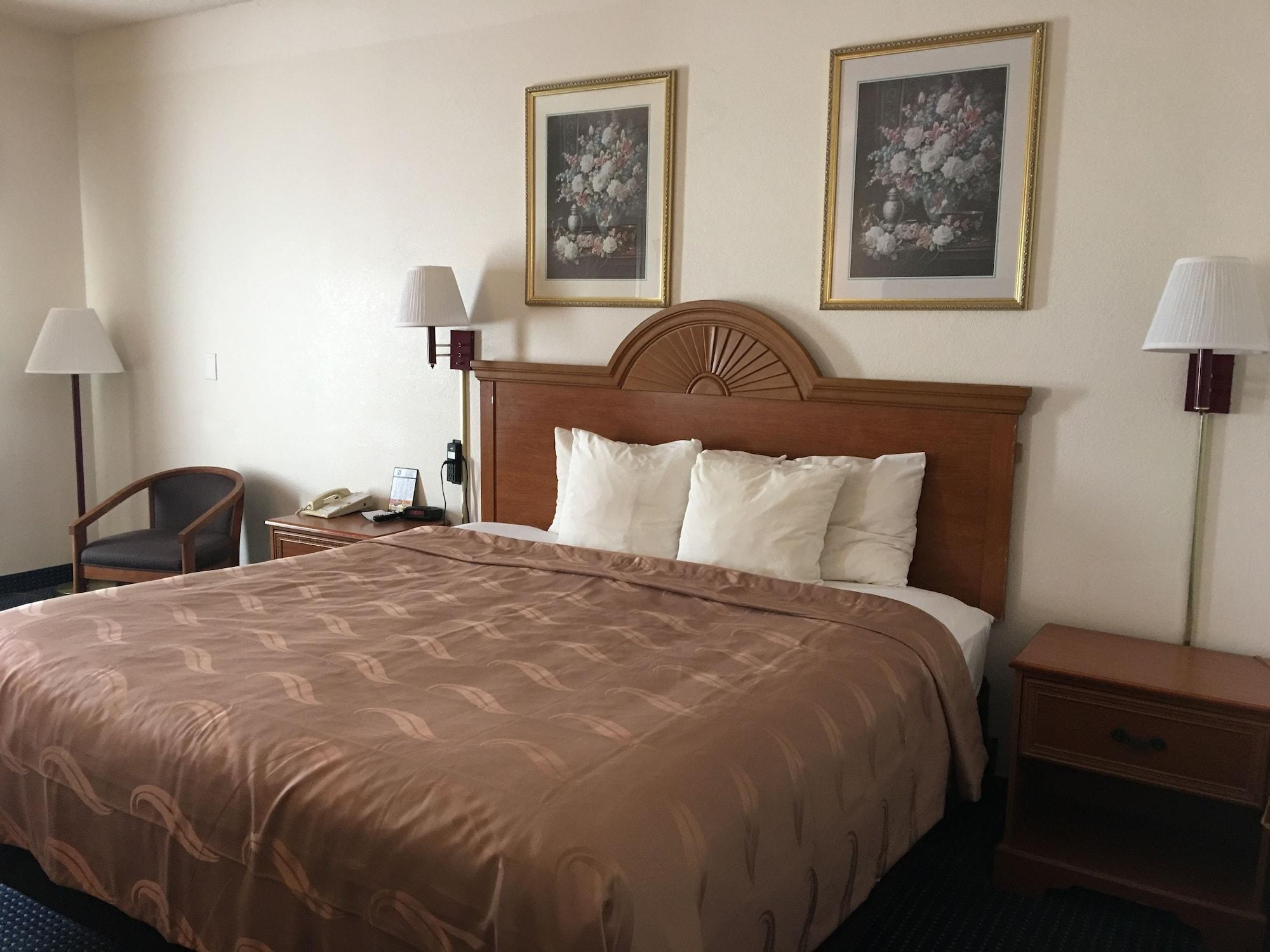 Inn Quality I-94 Near Wings Stadium 2*