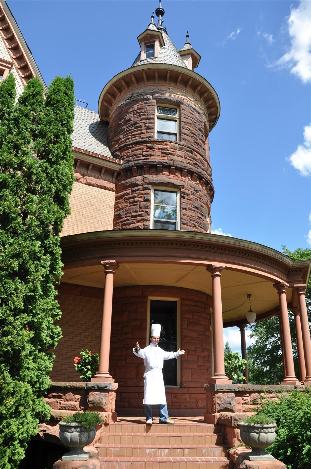 Bed & Breakfast Henderson Castle 3*
