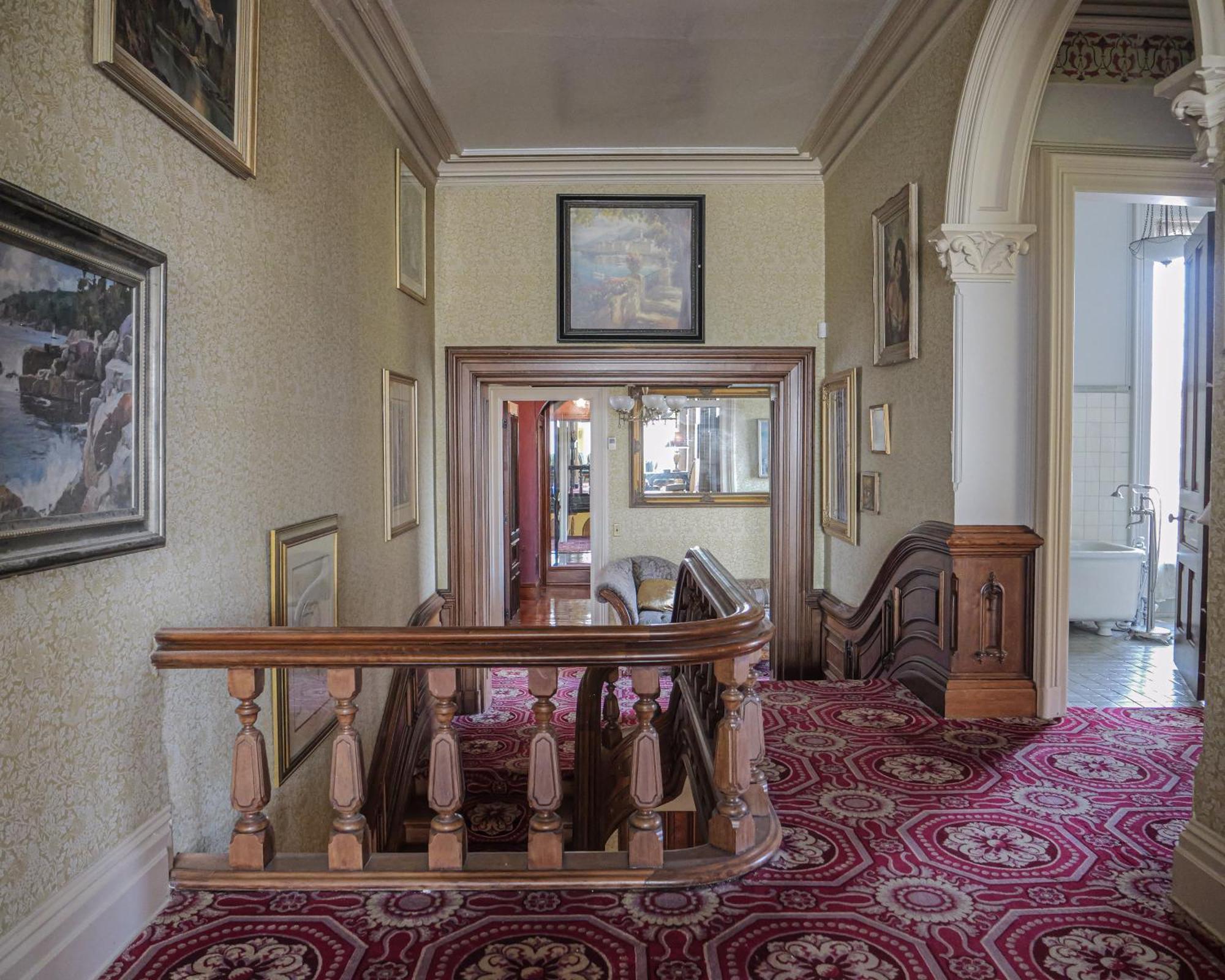 Bed & Breakfast Henderson Castle