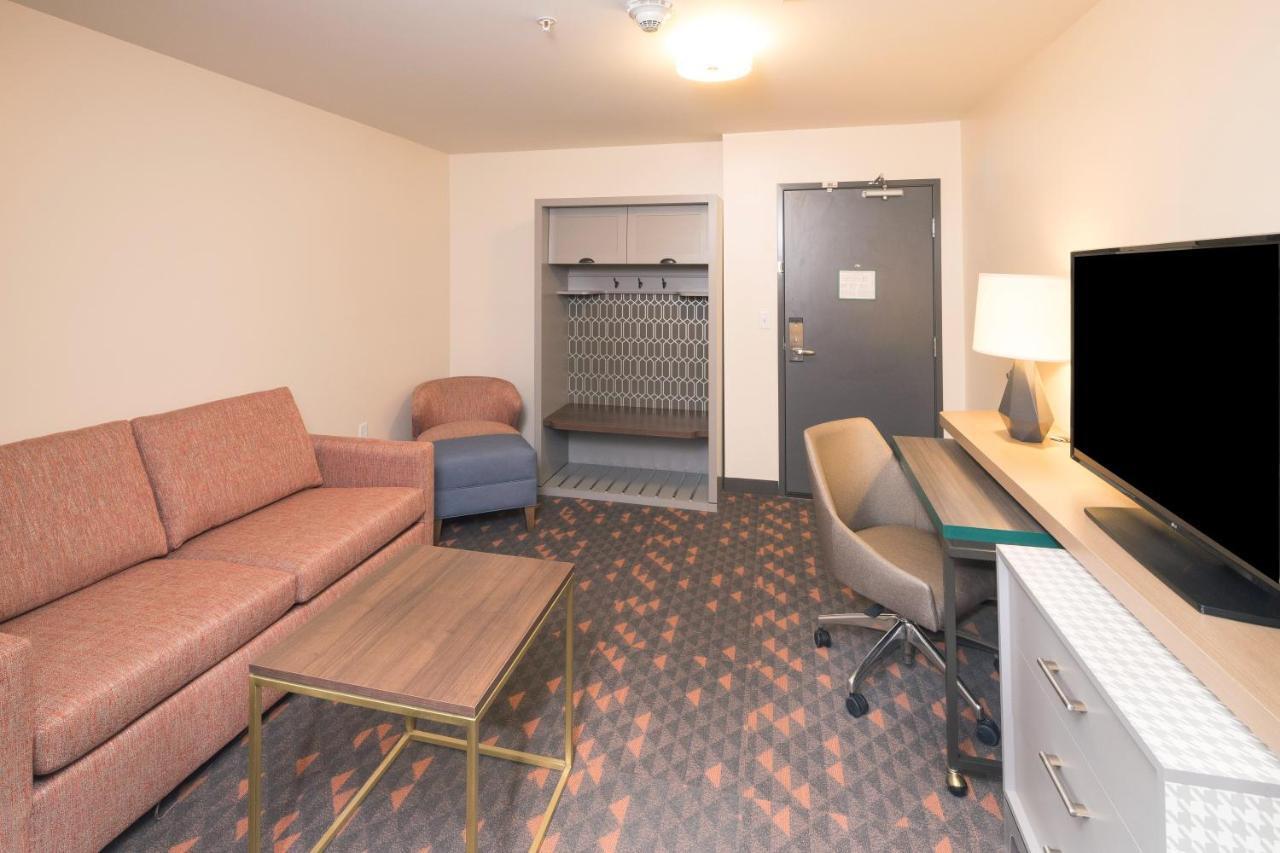 - West By Ihg Kalamazoo