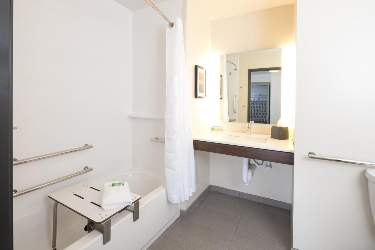 Hotel - West By Ihg 3*