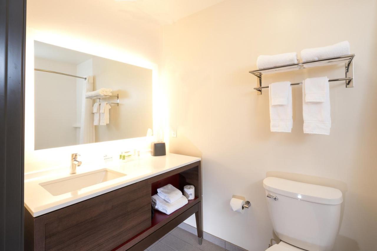 - West By Ihg 3* Kalamazoo